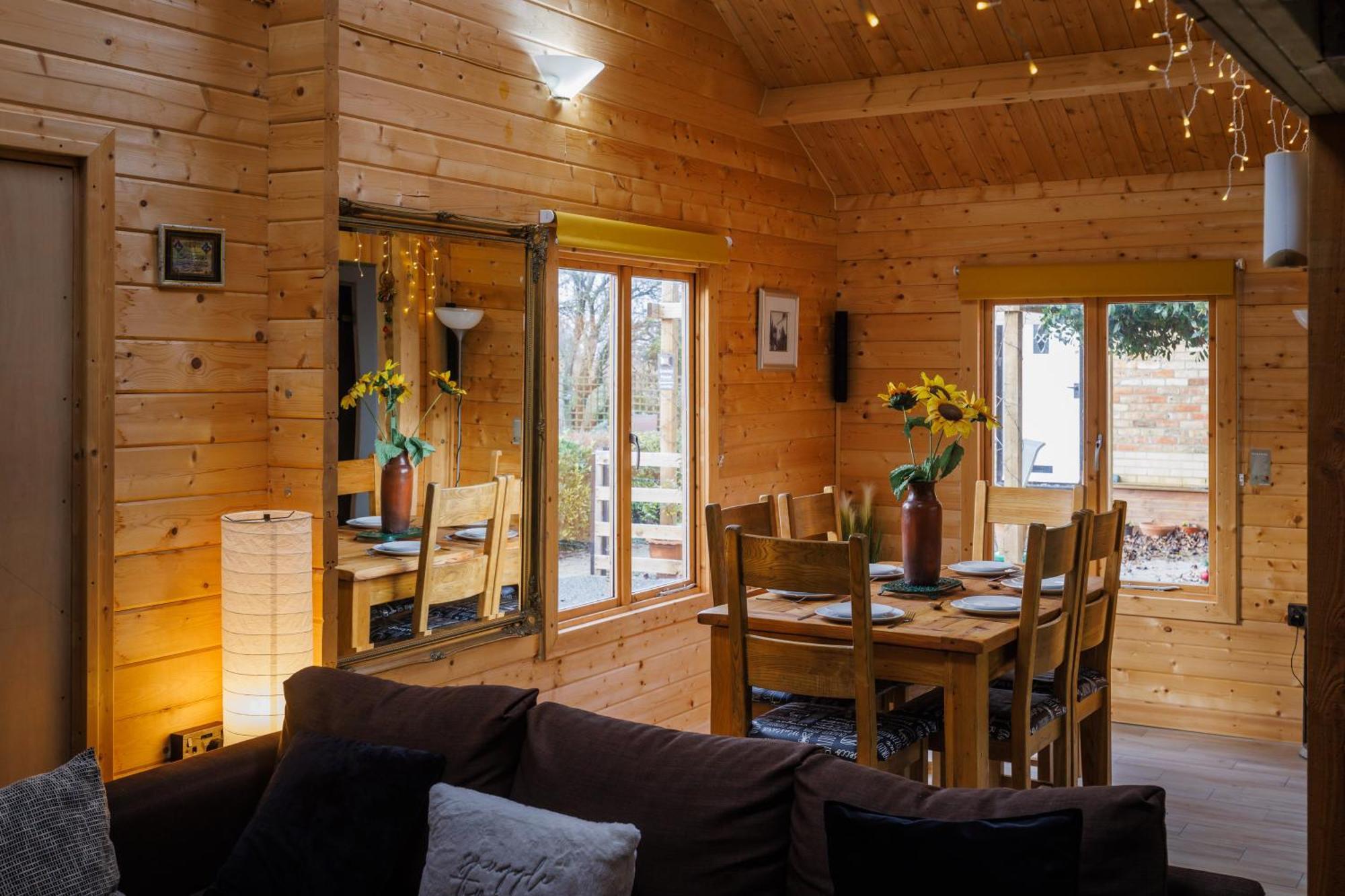 Spacious Cabin Evcharger And Free Parking Near Cambridge 外观 照片